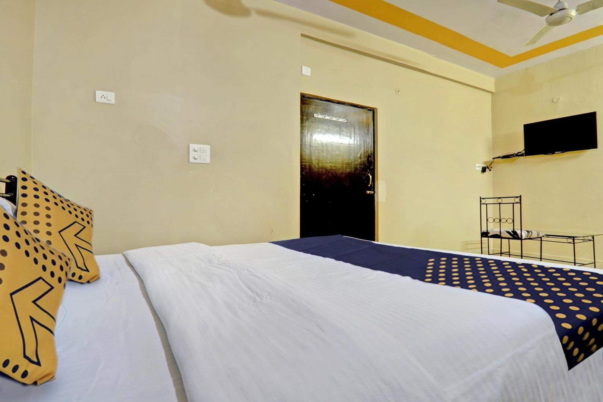 Spot On 39561 Hotel Deep Dzsaipur Kültér fotó