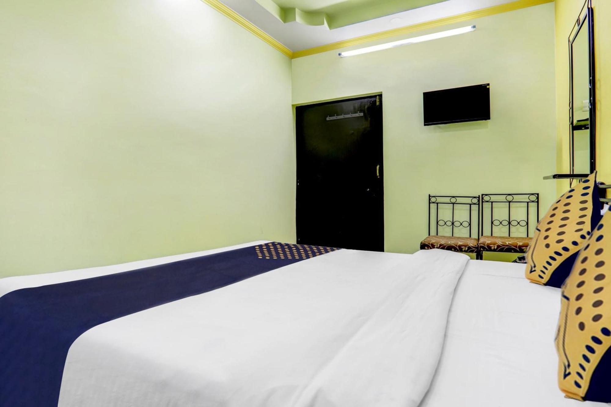 Spot On 39561 Hotel Deep Dzsaipur Kültér fotó