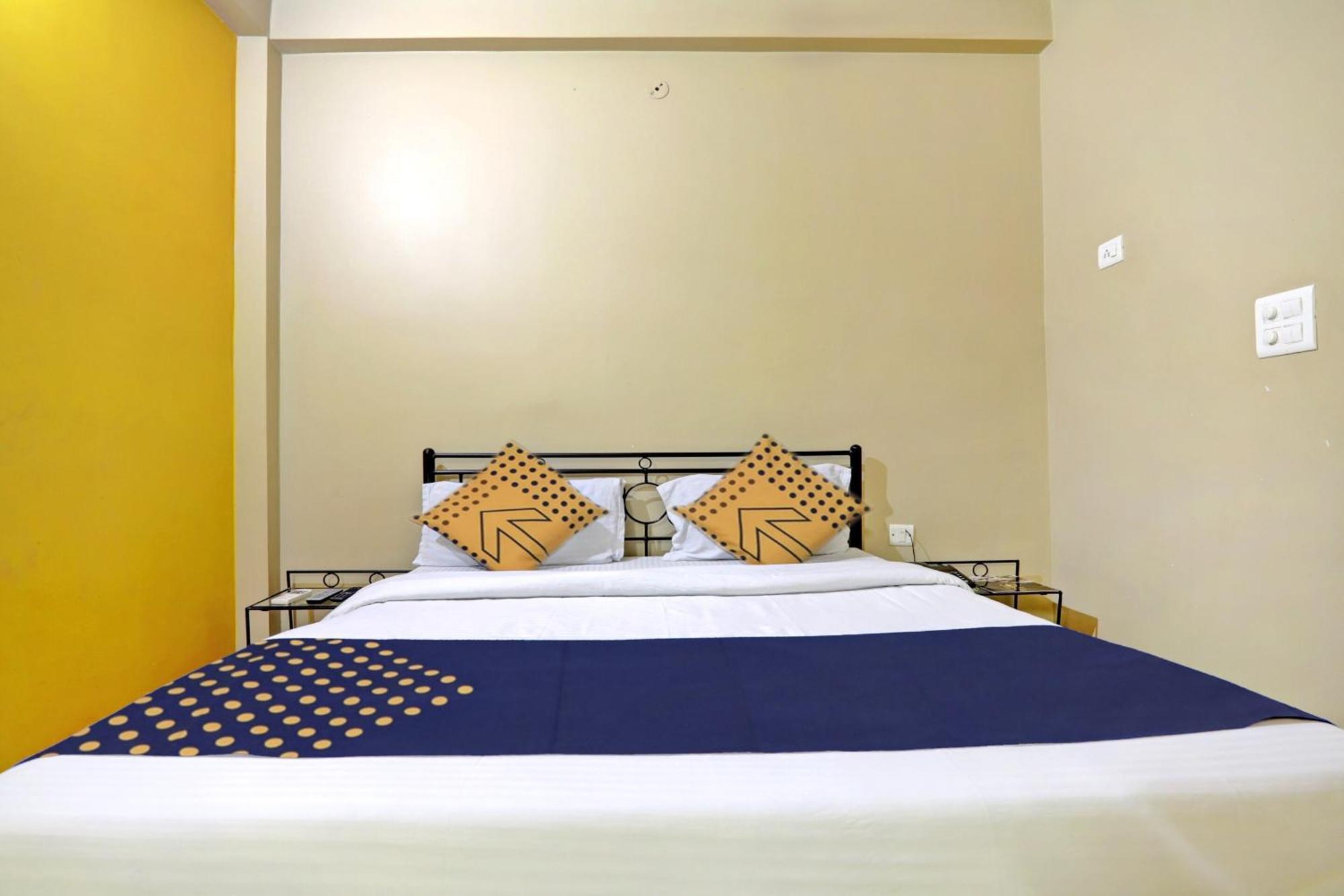 Spot On 39561 Hotel Deep Dzsaipur Kültér fotó